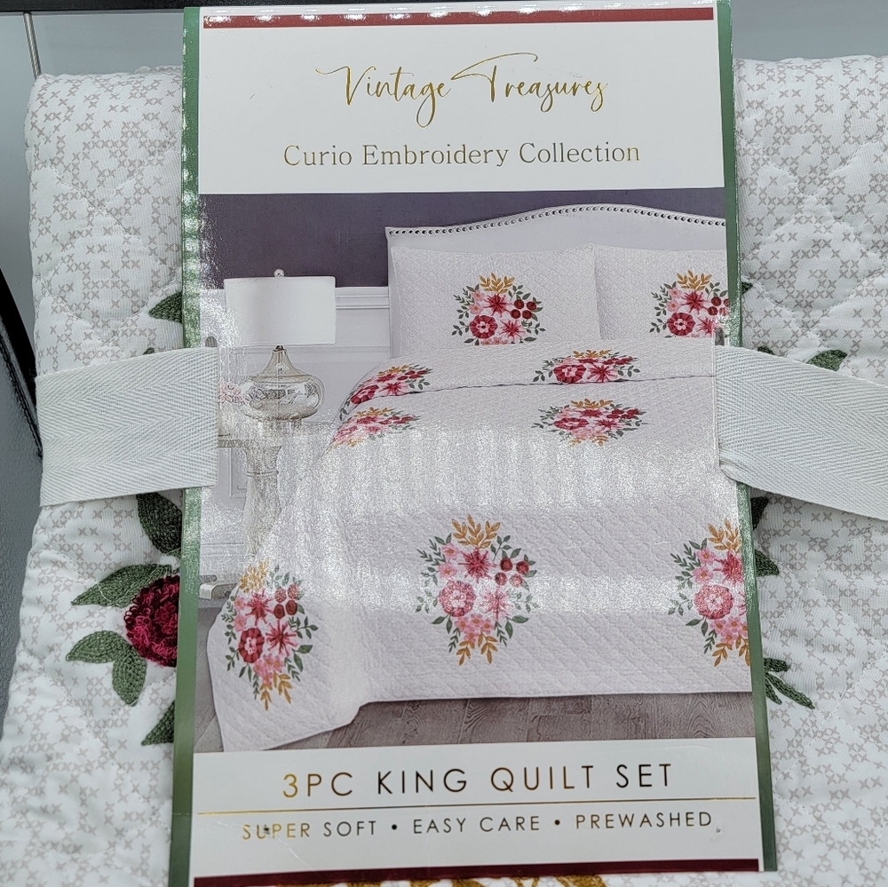 King Quilt Set 3 Pieces NWT #2752